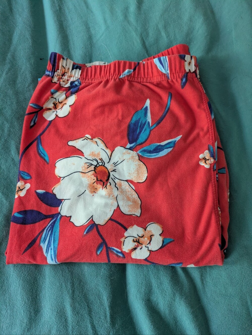 3/$15 Super Stretch Red Leggings With Floral Pattern L-XXL Plus Size Curvy